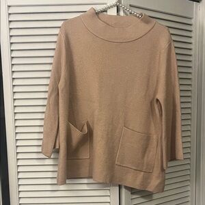 NWOT Fate. Elegant pink Women's Sweater. With shimmer. 3/4 sleeves and pockets